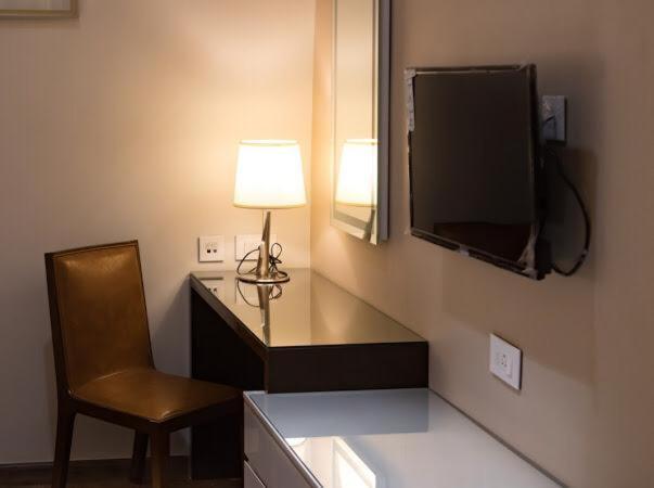 The Mayberry -A Bergamont Group Of Hotels Tiruppur Exteriör bild